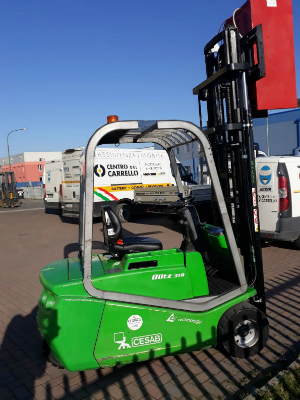 Carrello Elevatore Elettrico CESAB BLITZ 318 Carrello Elevatore Elettrico CESAB BLITZ 318