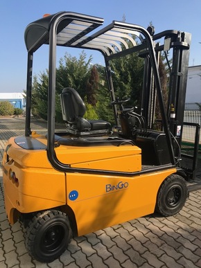 Carrello Elevatore Usato Elettrico MONTINI BINGO PLUS 250